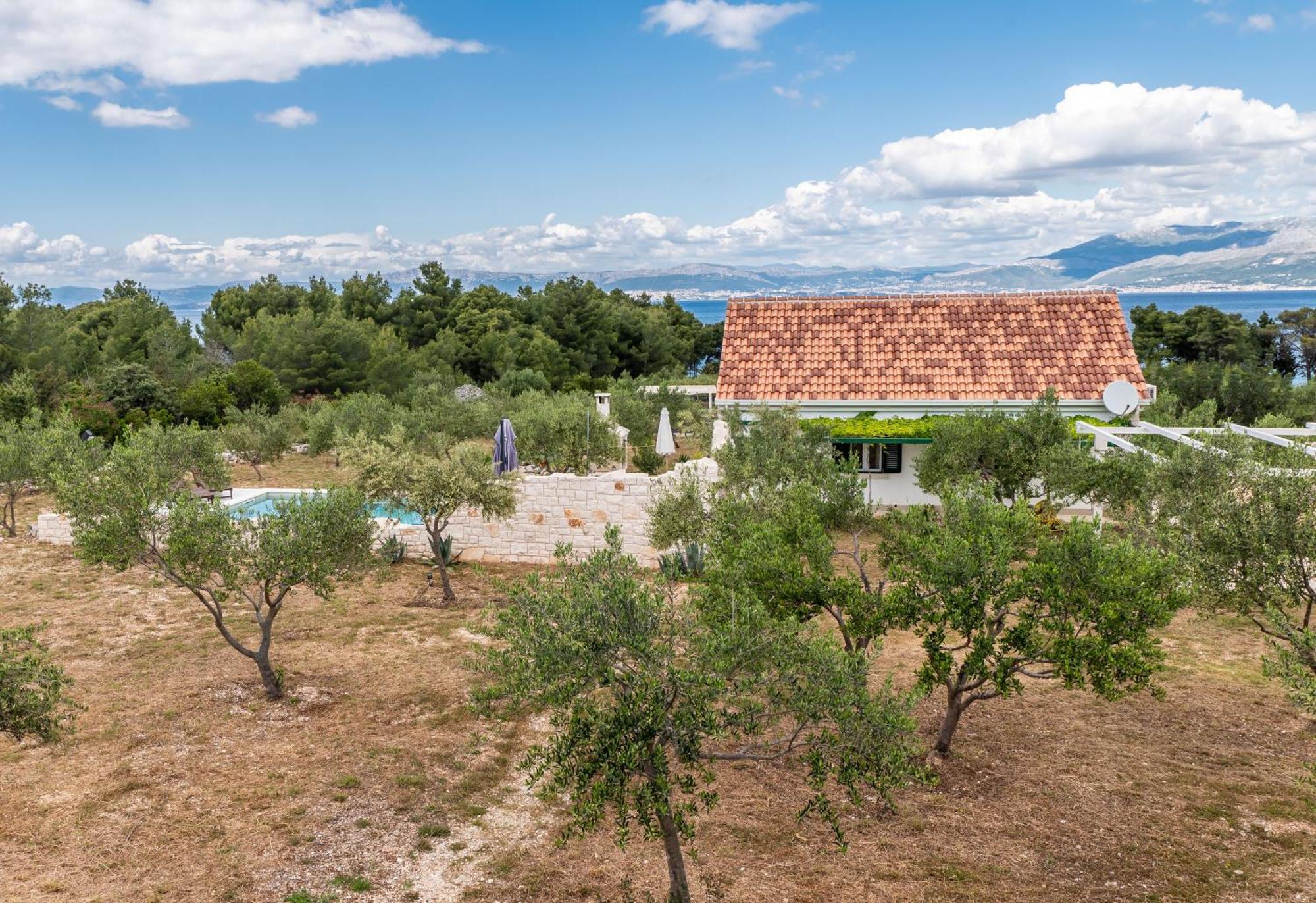 Villa Mista Sutivan Exterior foto